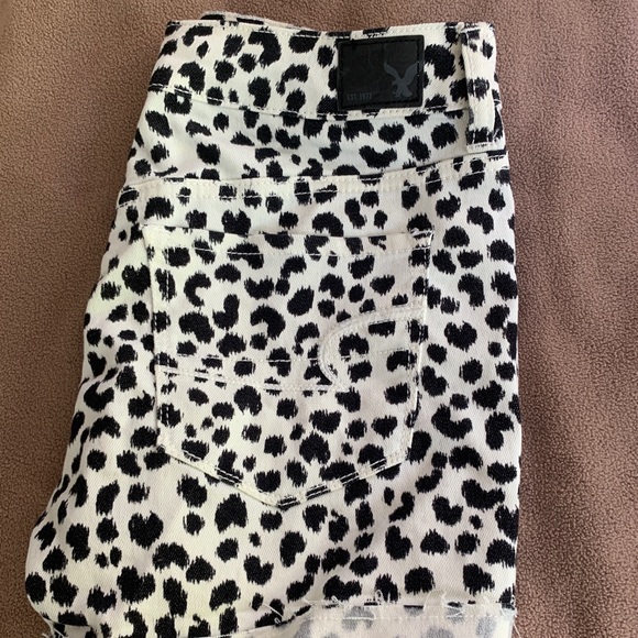American eagle cheetah print shorts - Picture 3 of 5